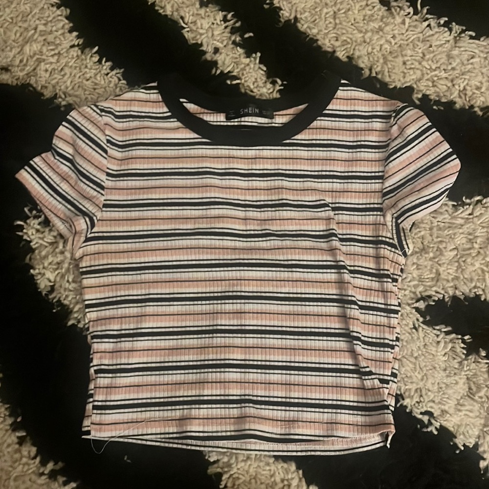 SHEIN Crop Top
